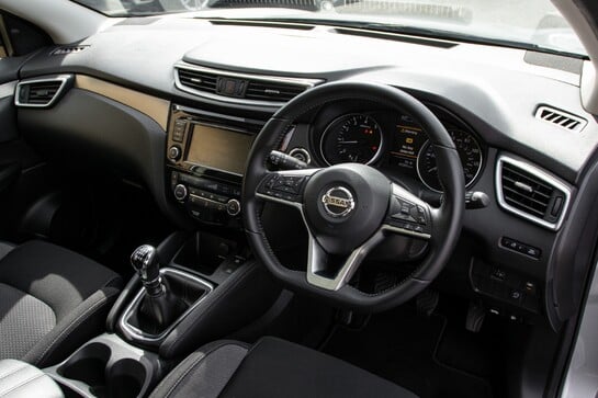 Nissan Qashqai DIG-T N-CONNECTA