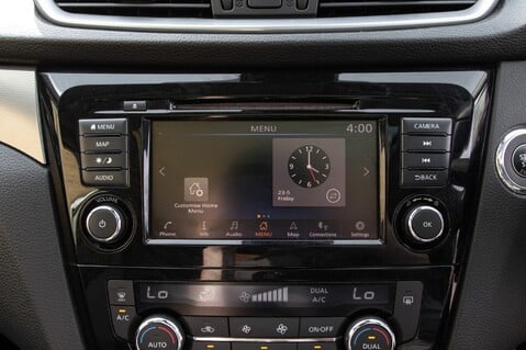 Nissan Qashqai DIG-T N-CONNECTA 28