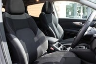 Nissan Qashqai DIG-T N-CONNECTA 33