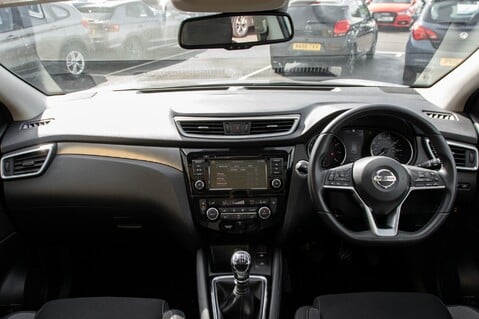 Nissan Qashqai DIG-T N-CONNECTA 3