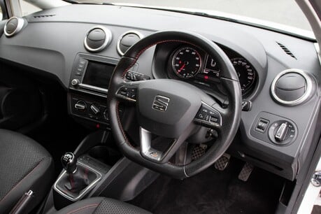 SEAT Ibiza TSI FR TECHNOLOGY