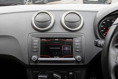 SEAT Ibiza TSI FR TECHNOLOGY 23