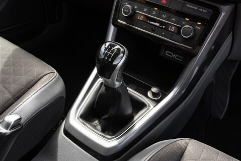 Volkswagen T-Cross SEL TSI 34