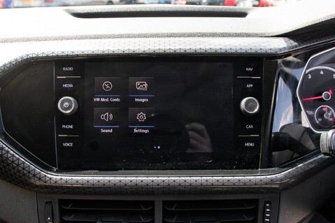 Volkswagen T-Cross SEL TSI 30
