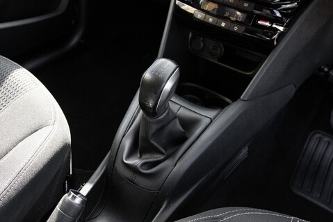 Peugeot 208 S/S TECH EDITION 32