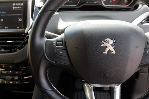 Peugeot 208 S/S TECH EDITION 19