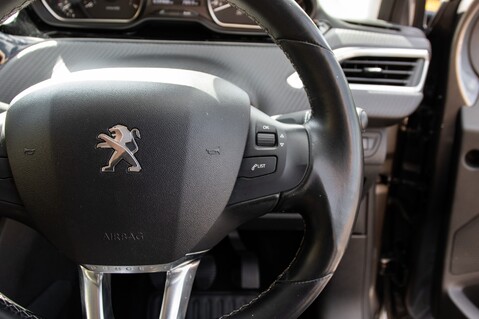 Peugeot 208 S/S TECH EDITION 20