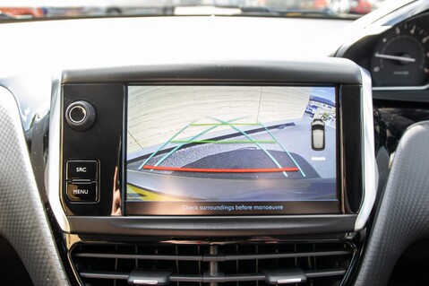 Peugeot 208 S/S TECH EDITION 29