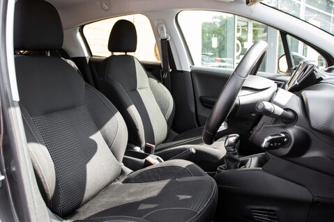 Peugeot 208 S/S TECH EDITION 31