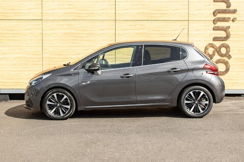 Peugeot 208 S/S TECH EDITION 13