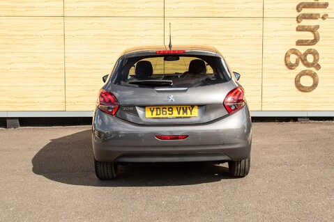 Peugeot 208 S/S TECH EDITION 6