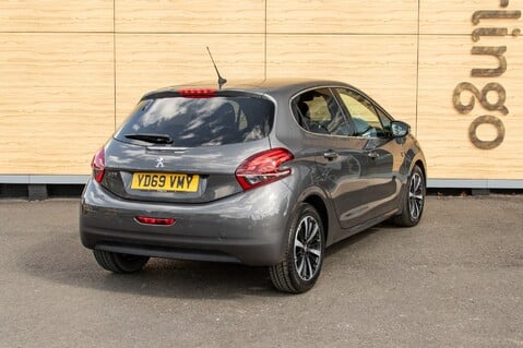 Peugeot 208 S/S TECH EDITION 2