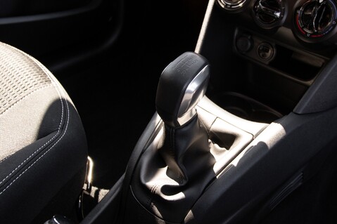 Peugeot 208 ALLURE PREMIUM 33