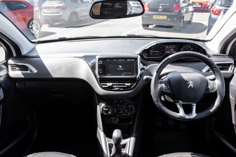 Peugeot 208 ALLURE PREMIUM 3