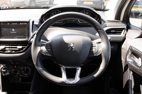 Peugeot 208 ALLURE PREMIUM 20