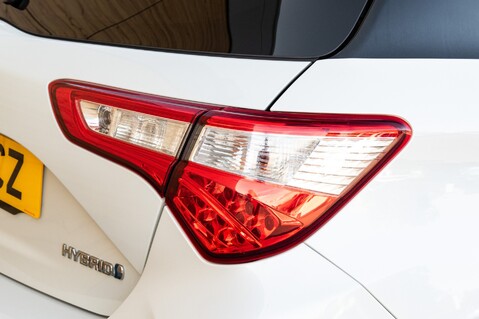 Toyota Yaris VVT-I BI-TONE 9