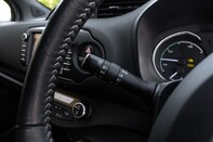 Toyota Yaris VVT-I BI-TONE 17