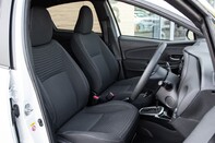 Toyota Yaris VVT-I BI-TONE 29
