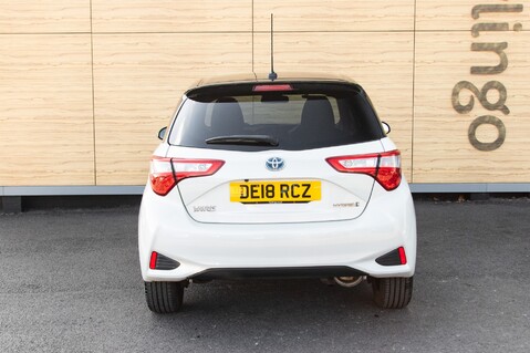 Toyota Yaris VVT-I BI-TONE 6
