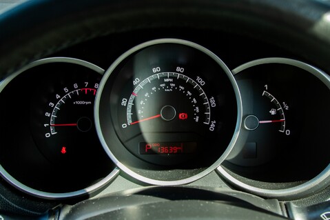 Kia Venga 4 15