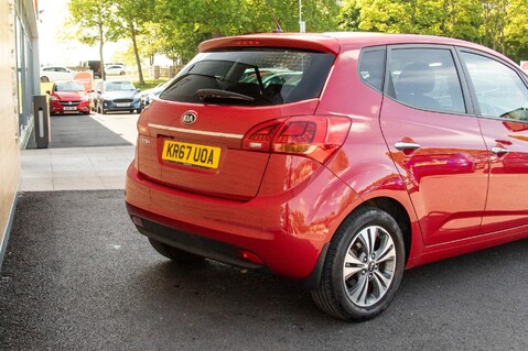 Kia Venga 4 8