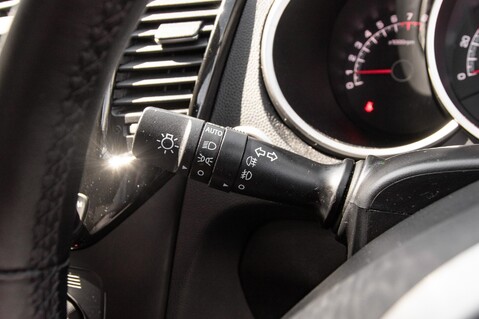 Kia Venga 4 17
