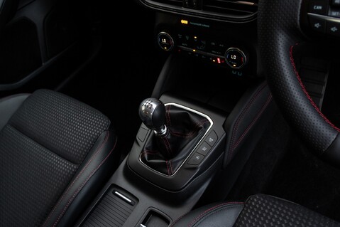 Ford Focus ST-LINE X EDITION MHEV 30