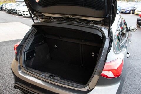 Ford Focus ST-LINE X EDITION MHEV 33