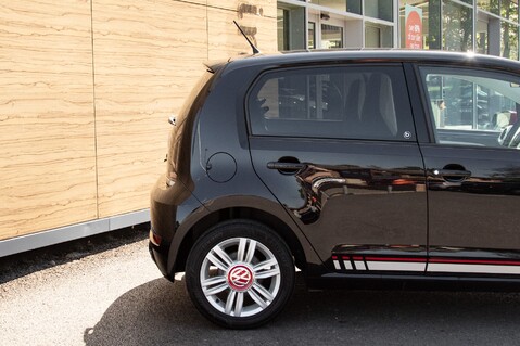 Volkswagen Up UP BY BEATS 7