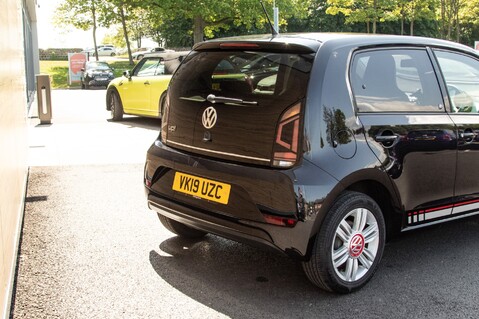 Volkswagen Up UP BY BEATS 8