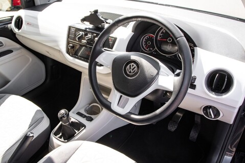 Volkswagen Up UP BY BEATS 4