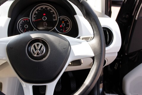 Volkswagen Up UP BY BEATS 21