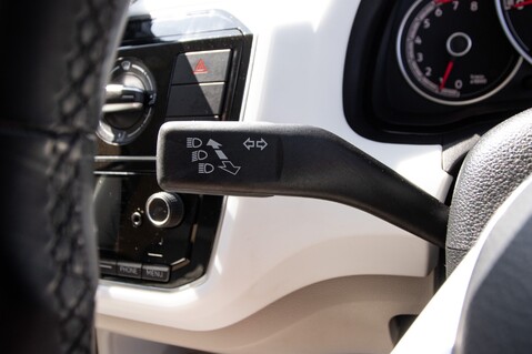 Volkswagen Up UP BY BEATS 18