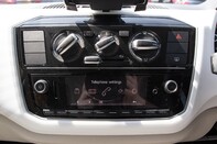 Volkswagen Up UP BY BEATS 28