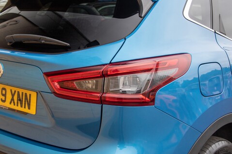 Nissan Qashqai DIG-T N-CONNECTA 9