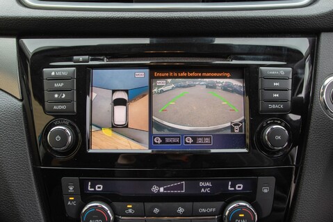 Nissan Qashqai DIG-T N-CONNECTA 26
