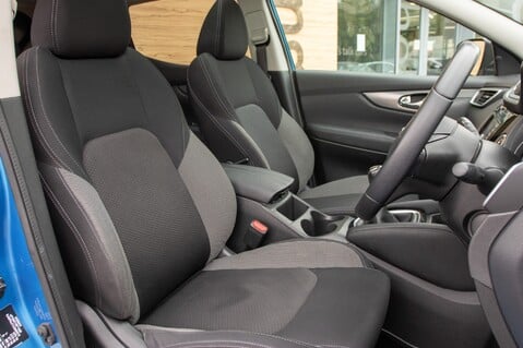Nissan Qashqai DIG-T N-CONNECTA 32