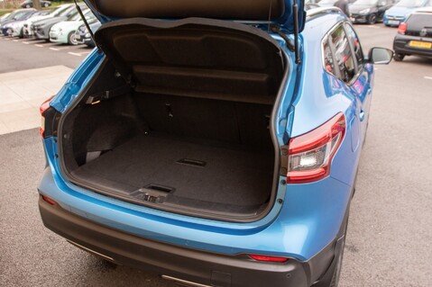 Nissan Qashqai DIG-T N-CONNECTA 37