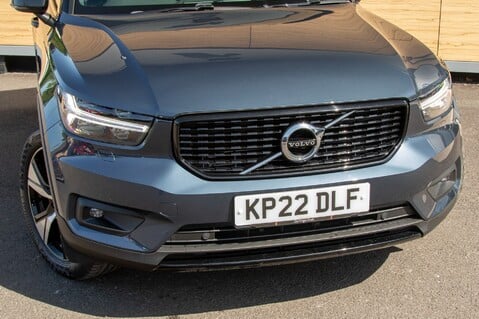 Volvo XC40 RECHARGE T4 R-DESIGN 10