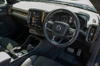 Volvo XC40 RECHARGE T4 R-DESIGN 4