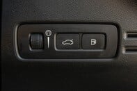 Volvo XC40 RECHARGE T4 R-DESIGN 16