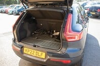 Volvo XC40 RECHARGE T4 R-DESIGN 41