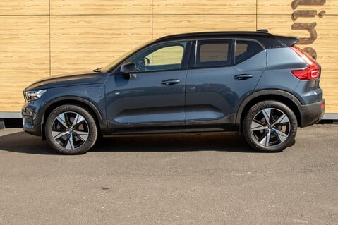 Volvo XC40 RECHARGE T4 R-DESIGN 13