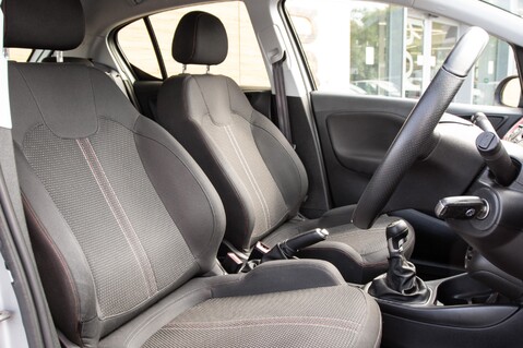 Vauxhall Corsa SRI VX-LINE NAV BLACK S/S 27