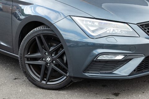 SEAT Leon TSI EVO FR BLACK EDITION 11
