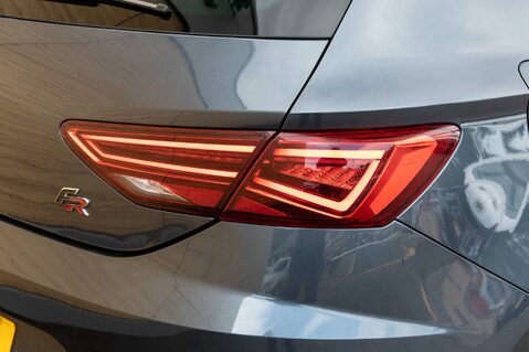 SEAT Leon TSI EVO FR BLACK EDITION 9
