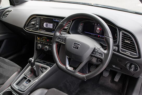 SEAT Leon TSI EVO FR BLACK EDITION