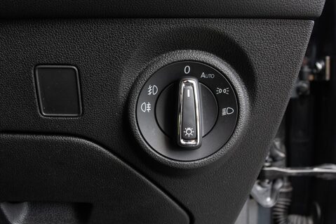 SEAT Leon TSI EVO FR BLACK EDITION 16