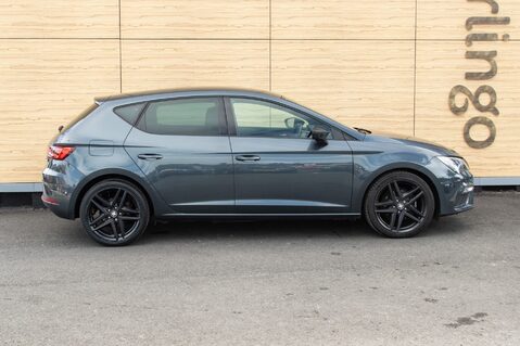 SEAT Leon TSI EVO FR BLACK EDITION 12