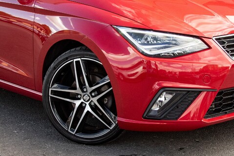 SEAT Ibiza TSI FR SPORT DSG 11